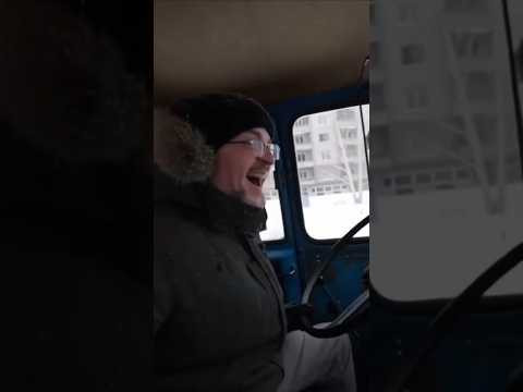 Езда по Припяти, как в S.T.A.L.K.E.R &mdash; только на тракторе ЗиЛ!