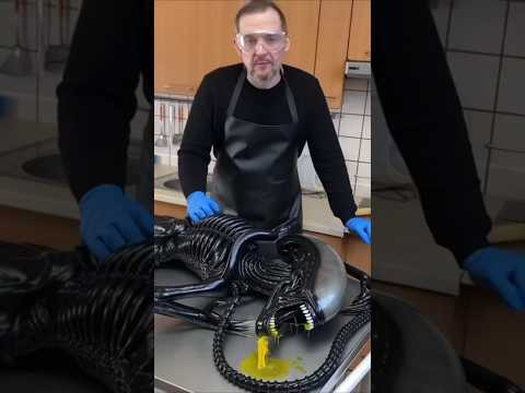 Готовлю пельмени из Чужого — зря я это сделал? Alien-кулинария! #ксеноморф #пришельцы Готовлю пельмени из Чужого — зря я это сделал? Alien-кулинария! #ксеноморф #пришельцы